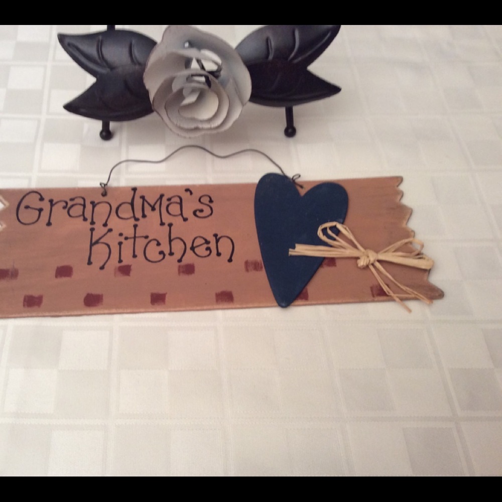 Handmade Grandmas kitchen sign